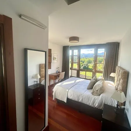 La Casa Roja De Ovio * Picones (Asturias)